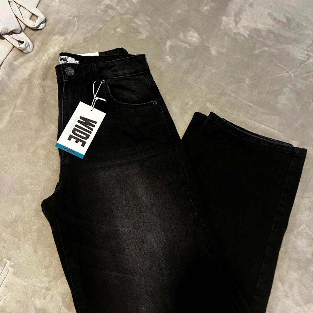 Refuge Women’s Wide Black Jeans